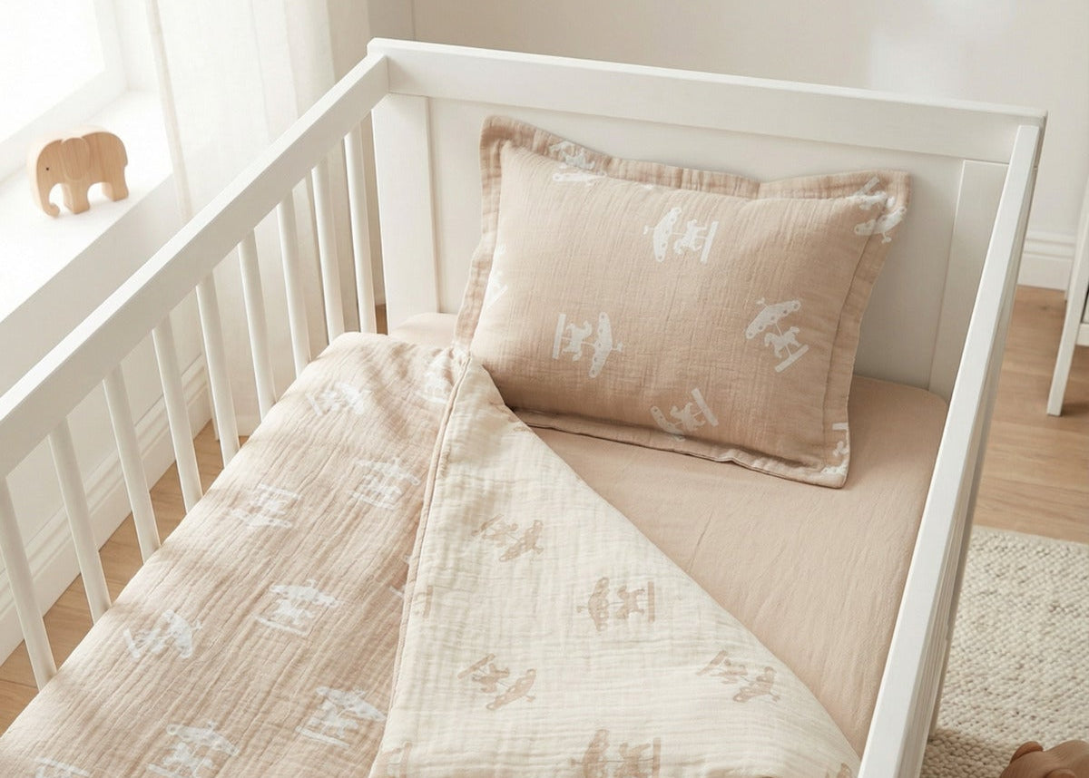 %100 Pamuk Müslin Bebek Nevresim Takımı 3'lü Set Atlıkarınca Desenli